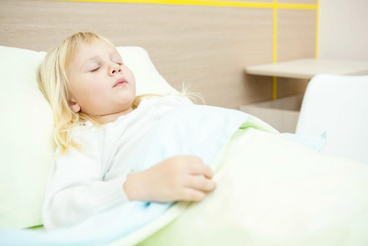 удаление корня зуба у детей